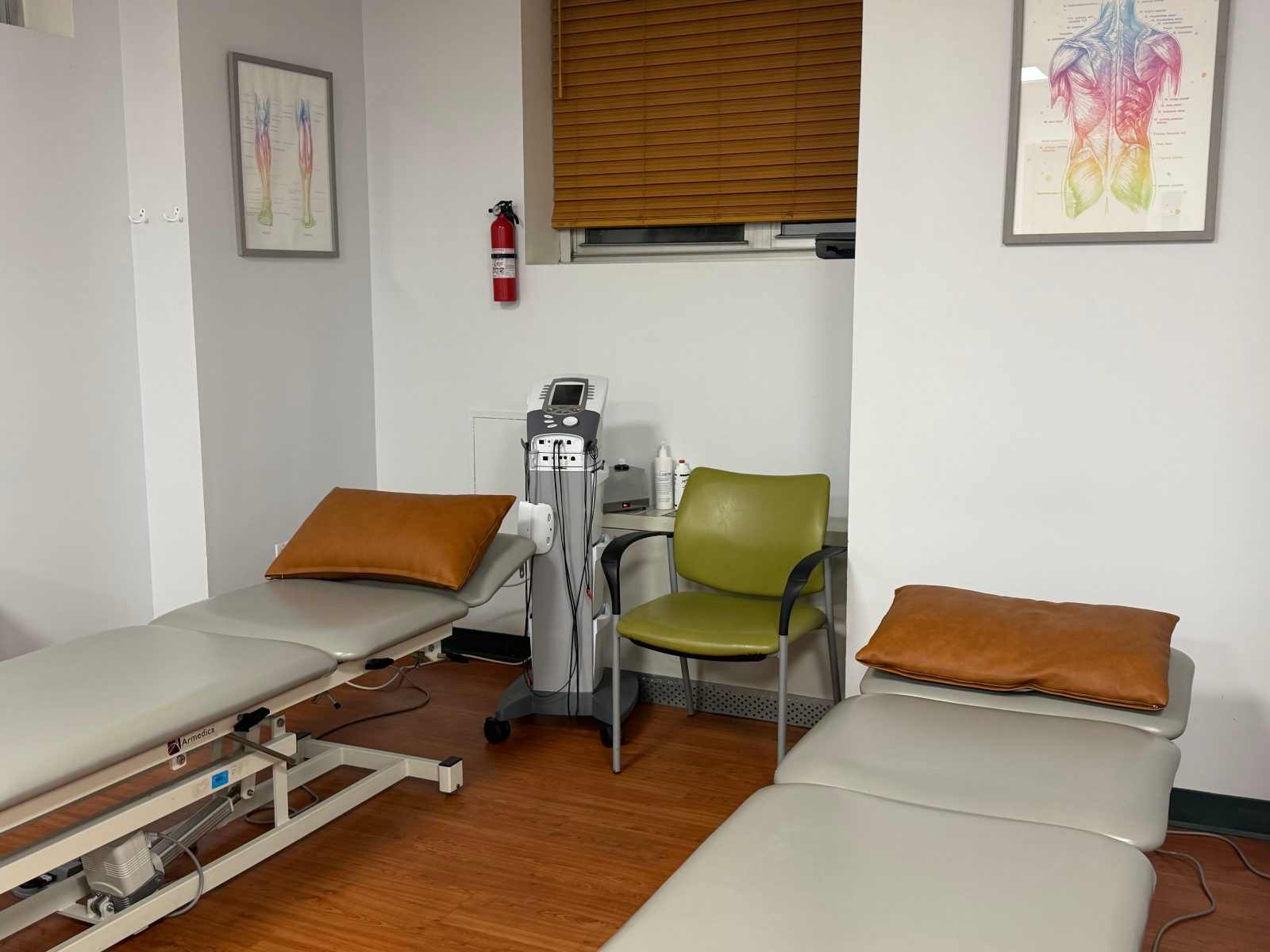 ProKinetics Chelsea treatment room with two treatment tables