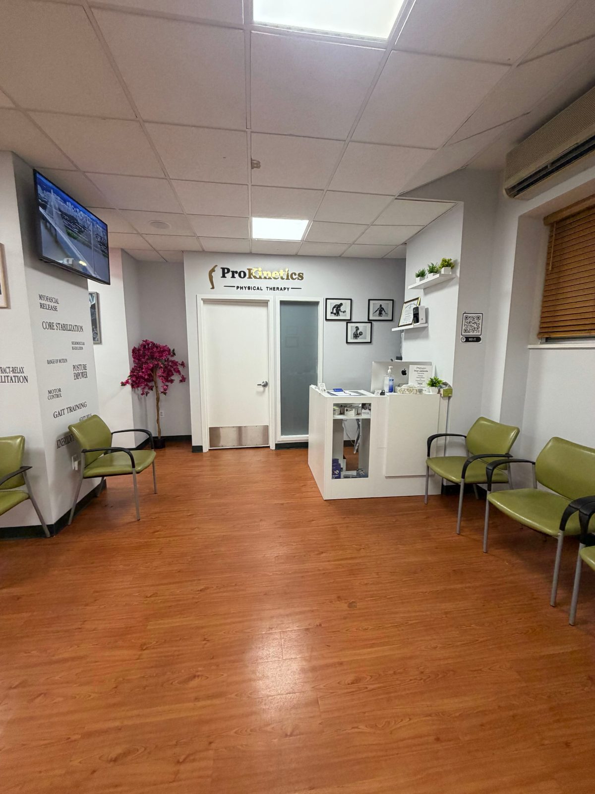 ProKinetics Chelsea waiting area and reception
