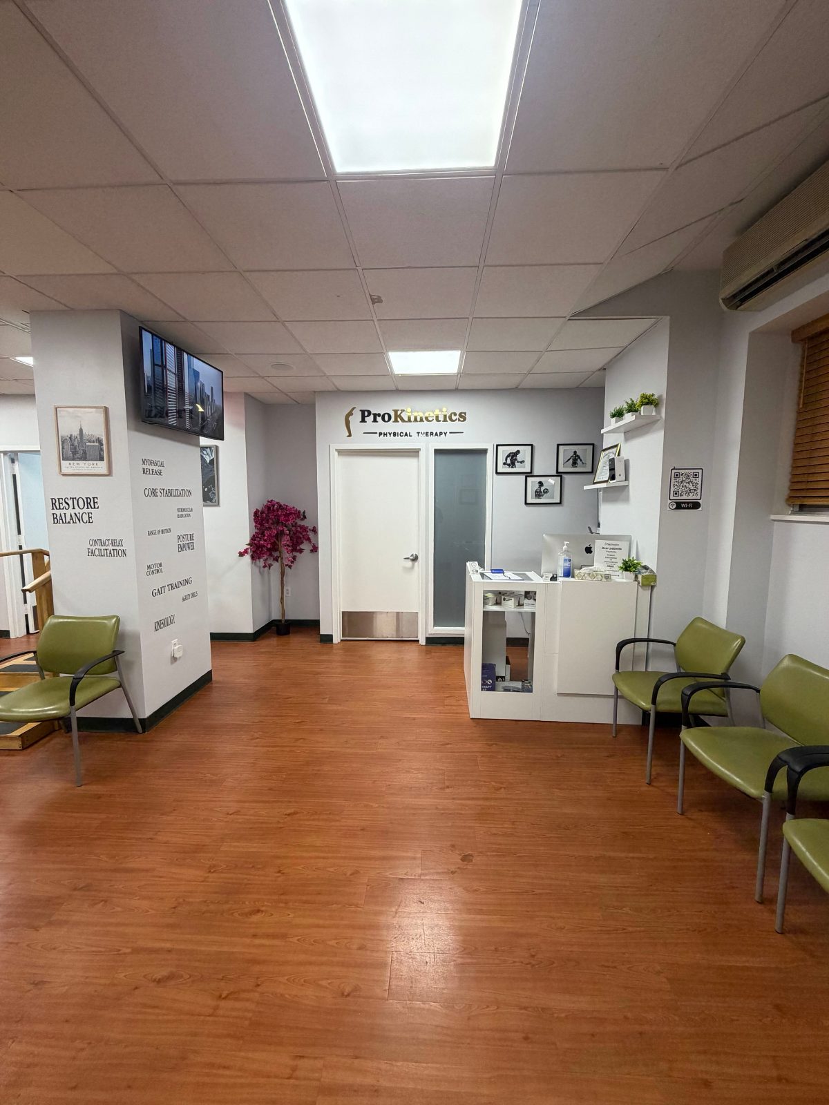 ProKinetics Chelsea reception and waiting area