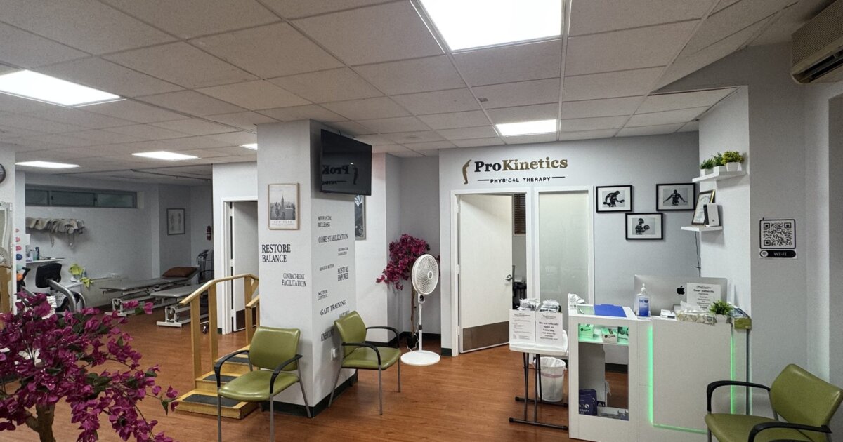 ProKinetics Physical Therapy Chelsea clinic reception and treatment area